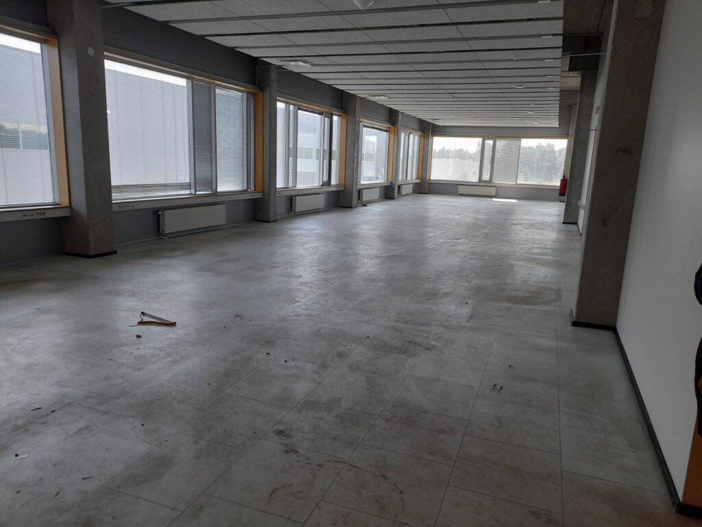 Kuuli 4 Tallinn lao ja kontoriruumid ehitusjargne koristus SmartlyClean 5
