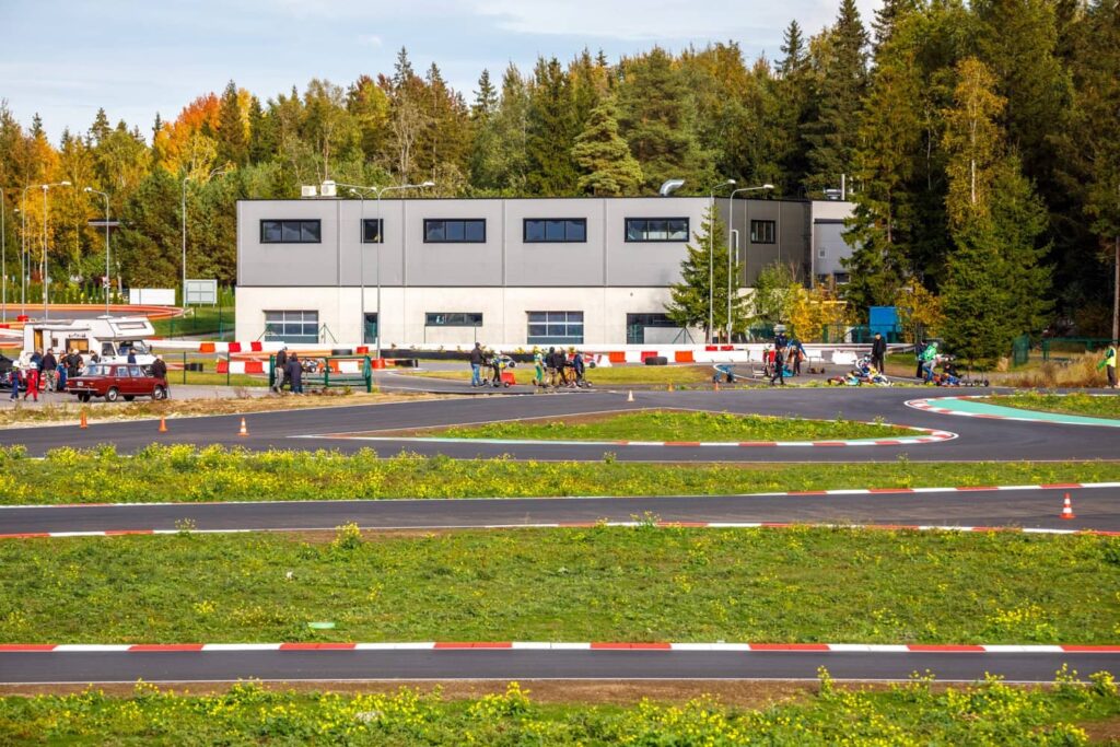 LaitseRallyPark 8 Laitse Rallypark regulaarne kontori seminariruumi arikliendi kogu maja koristusteenus SmartlyClean 1